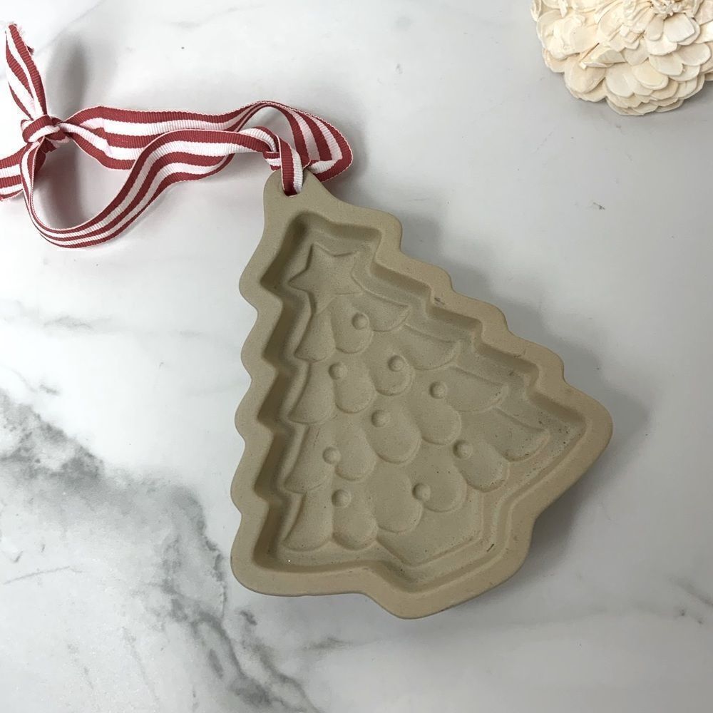 Stoneware Christmas tree cookie mold